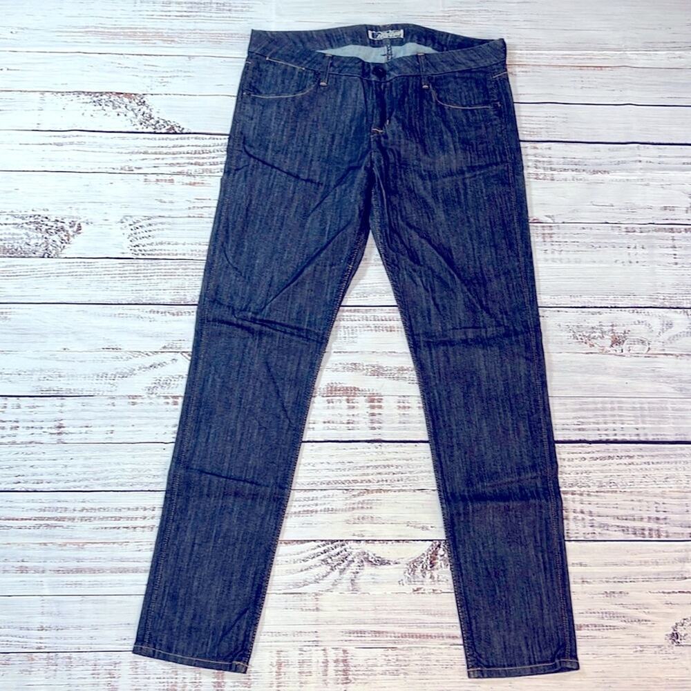 Hudson Women's Straight Leg Low Rise Jeans size 32